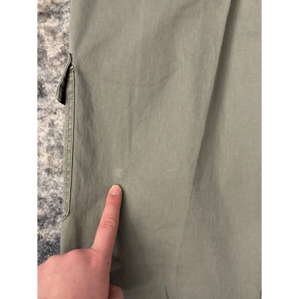 WRANGLER ATG All Terrain Gear Relaxed Cargo Pant Size 34x31 Green Hiking Outdoor